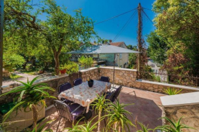 Geräumige Ferienwohnung Ivana mit Terrasse